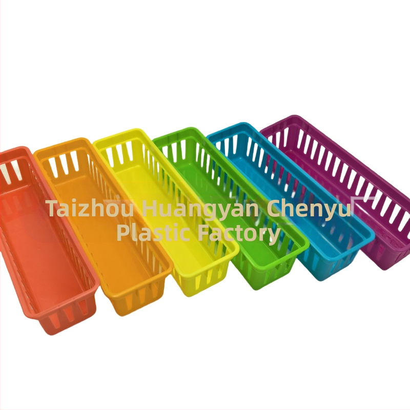 Plastikust ruudukujuline hoiukorv, lihtne ja kaasaegne stiil, sobib köögis ja laua peal hoiustamiseks, mitmekülgne