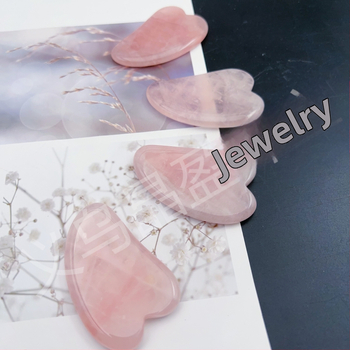 Sirds formas sejas un acu masieris no kristāla modernā minimālistiskā stilā