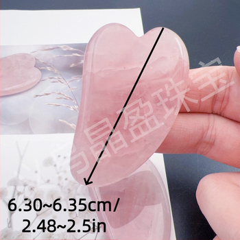 Sirds formas sejas un acu masieris no kristāla modernā minimālistiskā stilā