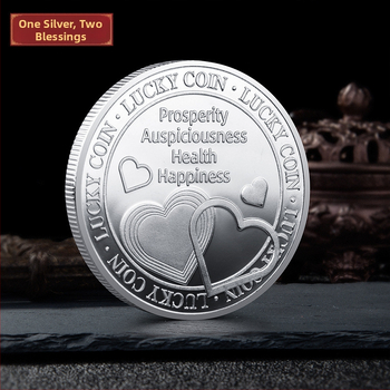 Σιδερένιο αναμνηστικό μετάλλιο με θέμα την καρδιά και το τυχερό τετράφυλλο τριφύλλι; Μάρκα: One Silver and Two Blessings; Κατηγορία: Αναμνηστικά Μετάλλια; Εφαρμογές: Γραφεία; Συσκευασία: PP σακουλάκι