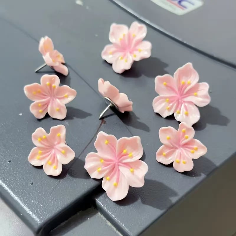 I-образни пирони за офисна фотостена — смола и метал; опаковани в кутия