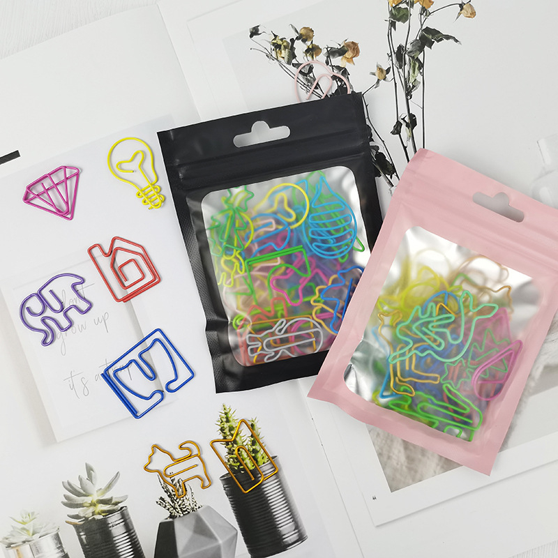 Kreatīvas biroja klipses, metāla un plastmasas, dažādu formu (radošas, dzīvnieki, izliekti, personalizētas, īpašu formu); modeļs YZM006; iepakojums maisiņos; piemērotas kā biznesa dāvanas