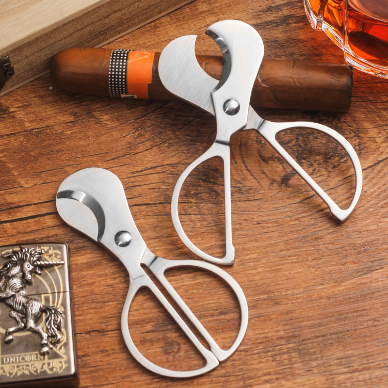 Ατσάλινα ψαλίδια για πούρα και μαχαίρι πούρων με φορητές λαβές – διακοσμητικό σχέδιο, κατάλληλο ως δώρο σε γενέθλια και γιορτές; δυνατότητα εκτυπώσης λογότυπου και ιδιωτικής ετικέτας; συσκευασία 100 τεμάχια; Cookbool.