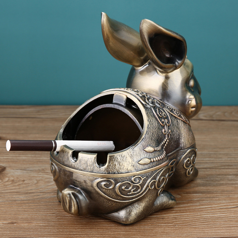 Τασάκι με καπάκι, μεταλλικό, φιγούρα λαγουδάκι, ευρωπαϊκό στυλ ρετρό πολυτελεία, με χώρο αποθήκευσης