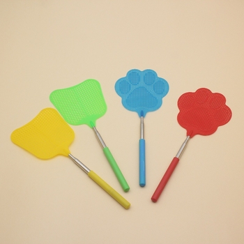 Plastikinė musės plaktukas su ištraukiamu ilgu rankena – lengvas, netoksiškas, bekvapės, paprastas stilius