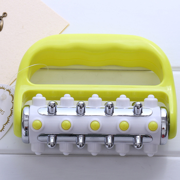 Jeannier масажор – пластмасов ръчен масажор за тяло, лице, гръб, талия и крака; тегло 130 г; печатано лого; възможност за персонализиране; подходящ за здравословна грижа и фитнес красота