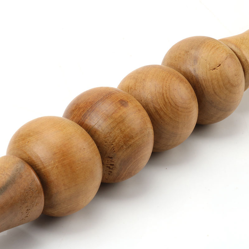 Fa hátmasszírozó négykerekes dizájnnal, kézben tartható, kör alakú fa rúd; Anyag: Fa • Tömeg: 120 • Egészségügyi masszázs • Logó testreszabás: Igen
