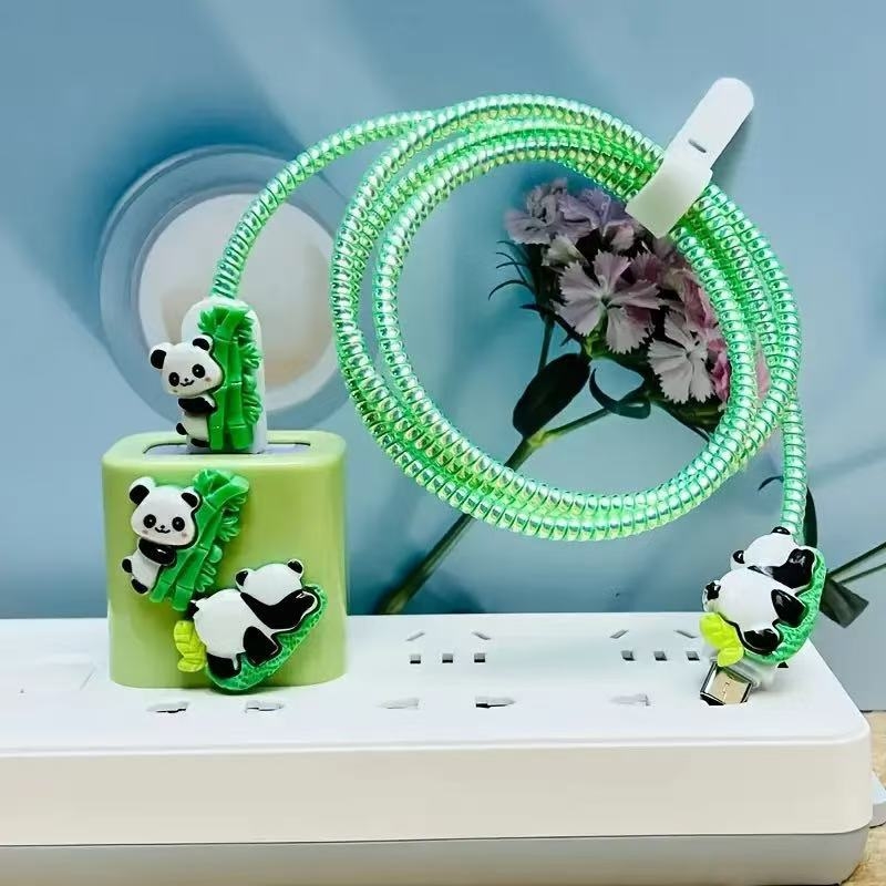 TPU протектор за кабел за данни за iPhone 14 Pro Max и iPhone 13/12/11 – антиразкъсващ дизайн, китайски стил навиване, панда мотив