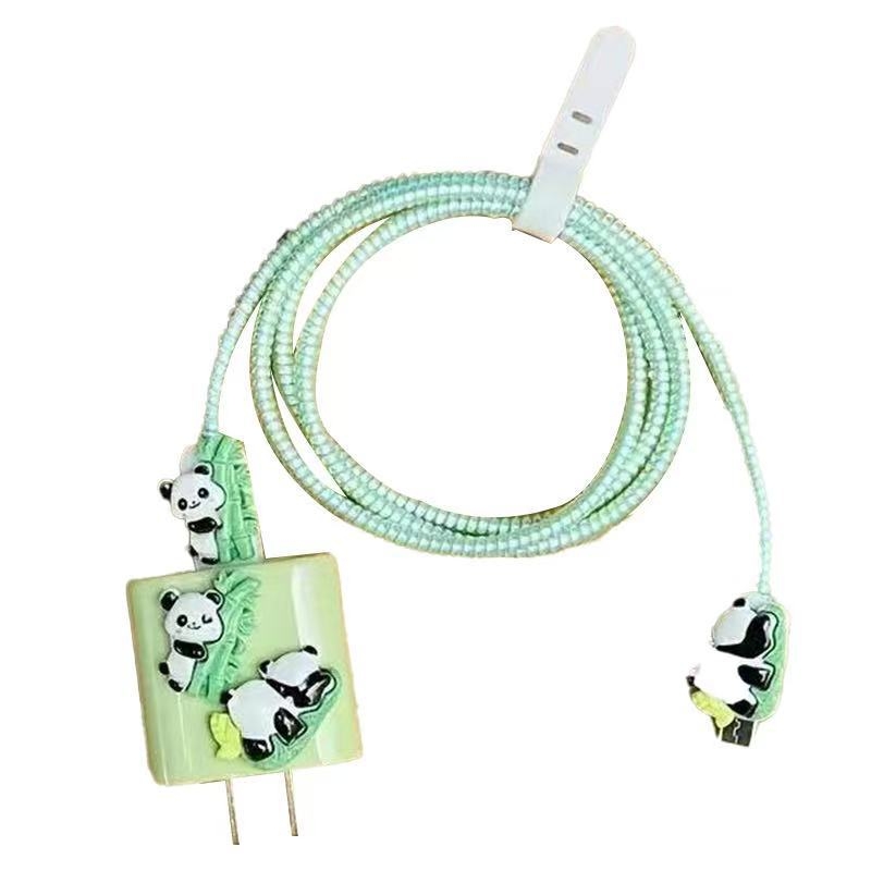 TPU протектор за кабел за данни за iPhone 14 Pro Max и iPhone 13/12/11 – антиразкъсващ дизайн, китайски стил навиване, панда мотив