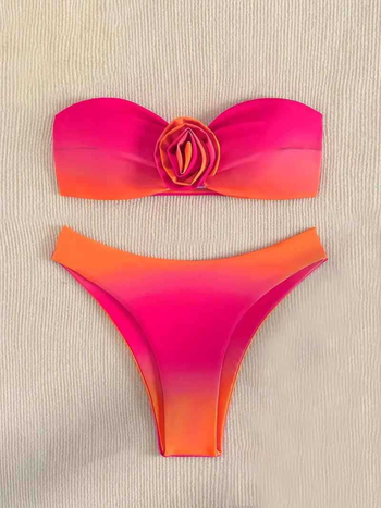 Costum de baie două piese, cu burete pentru bust, fără susținere metalică, cu elasticitate înaltă; material nylon/poliester 82/18, căptușeală 82/18; potrivit pentru înot și fitness