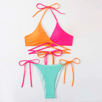 Ολόσωμο μαγιό, μονόχρωμο νάιλον ύφασμα, με επένδυση στήθους χωρίς μεταλλική στήριξη, εφαρμογή σφιχτή, βάρος υφάσματος 150 g