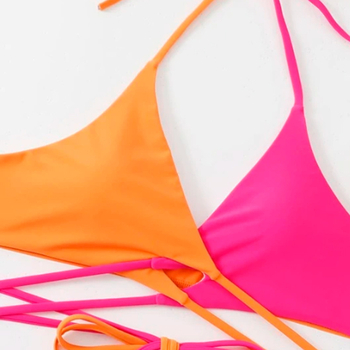 Ολόσωμο μαγιό, μονόχρωμο νάιλον ύφασμα, με επένδυση στήθους χωρίς μεταλλική στήριξη, εφαρμογή σφιχτή, βάρος υφάσματος 150 g