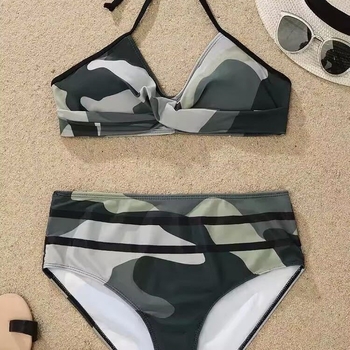 Costum de baie bikini din două piese, imprimeu camuflaj – sexy, mulat, cu bureți pentru bust, material poliester 82% și căptușeală 18% elastan