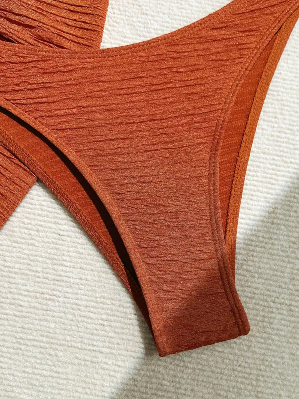 Set de bikini din trei piese cu top tubular și rochie de plajă; material poliester cu uscare rapidă; elasticitate mare; cu burete pentru bust