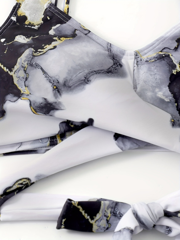 Trīsgabā bikini ar tie-dye rakstu, ar krūšu spilventiņiem, poliester 85/15, 300 g/m², piemērots peldēšanai