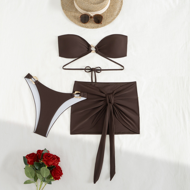 Kolmeosaleline bikini komplekt lõigatud seeliku ja toru ülaosaga, nailon ujumistrikoo, kõrge elastus, rinna padjad kaasas