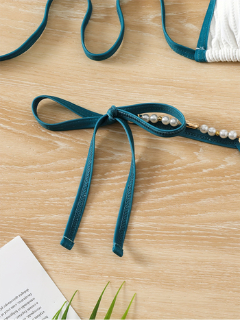 Costum de baie două piese cu talie înaltă, spate decupat, top căptușit, poliester 82% / spandex 18%