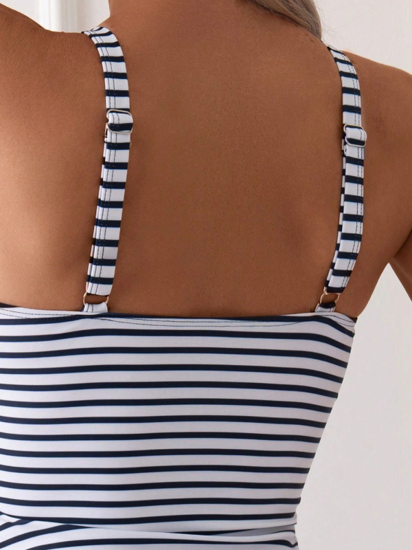 Costum de baie tankini pentru femei, material poliester, compoziție 82/18, căptușeală poliester 95/5, greutate 210