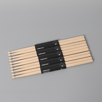 Universal ράβδος τύμπανου από σφένδαμο — Μοντέλο: Universal; Υλικό: σφένδαμο; Συσκευασία: χύδην; Μάρκα: MCSJ