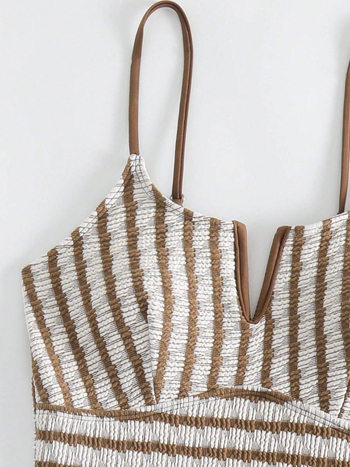 Μονόσωμο μαγιό για γυναίκες με ριγέ σχέδιο, χωρίς μανίκια, με επένδυση στήθους; Εξωτερικό ύφασμα: πολυεστέρας με 82% ελαστάν, επένδυση: πολυεστέρας με 18% ελαστάν.