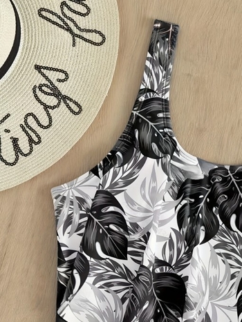 Ολόσωμο μαγιό με εκτύπωση, πολυεστερικό ύφασμα, φόδρα Lycra, χωρίς μανίκια.