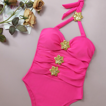 Ολόσωμο μαγιό με λαιμόhalter και μεταλλικό διακοσμητικό λουλουδιού, επένδυση στήθου και υψηλή ελαστικότητα