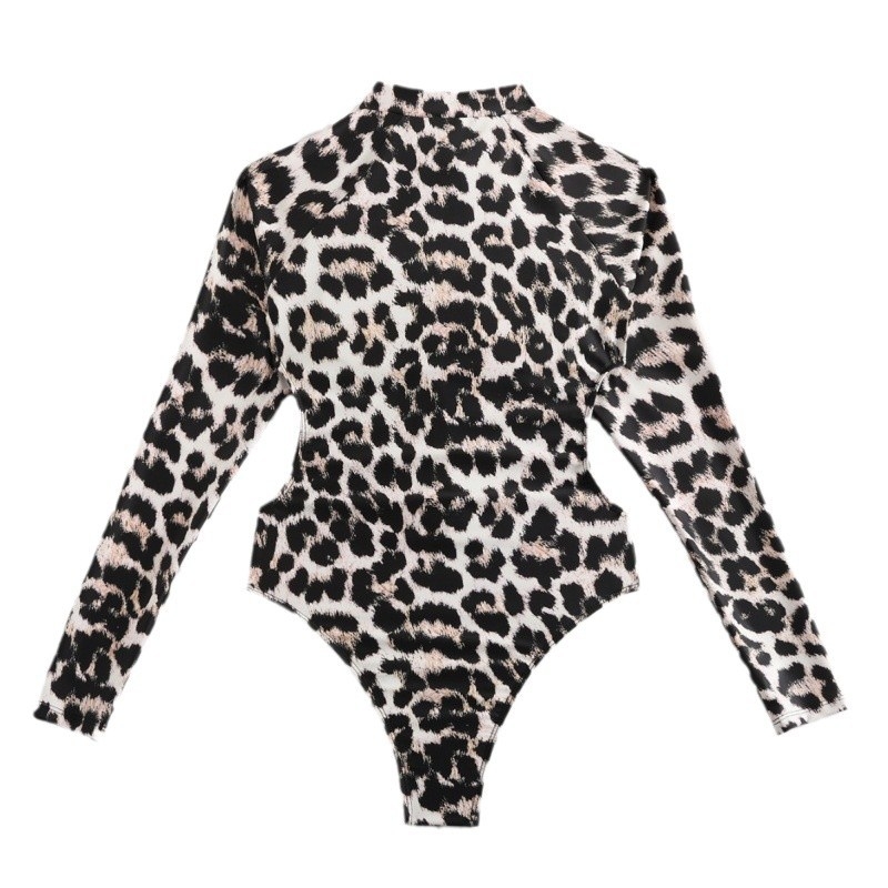 Jednodjelni ženski kupaći kostim s leopard uzorkom, dugi rukavi, s umetkom za prsni dio (82% poliester; 18% elastan)
