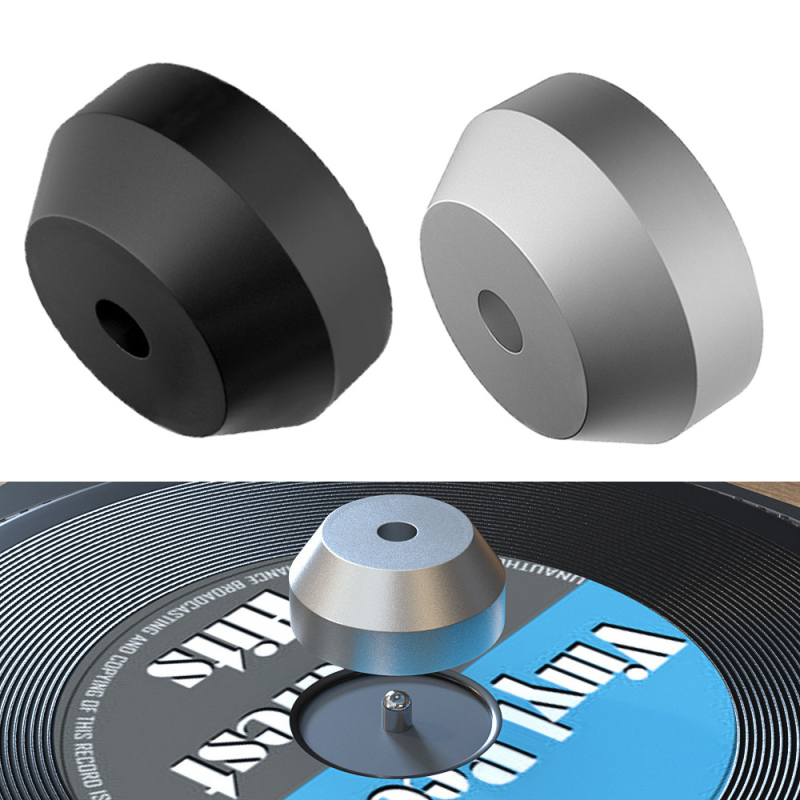 Adapter za vinilne ploče tvrtke VIEK — univerzalni ekscentrični jezgreni omotač za ploče s velikim otvorom, stabilizator za 45 RPM, pakirano u OPP vrećicu