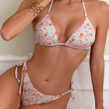 Costum de baie bikini cu model floral, material poliester, cupe pentru bust fără sprijin metalic, căptușeală 95% poliester, potrivit pentru înot și activități acvatice