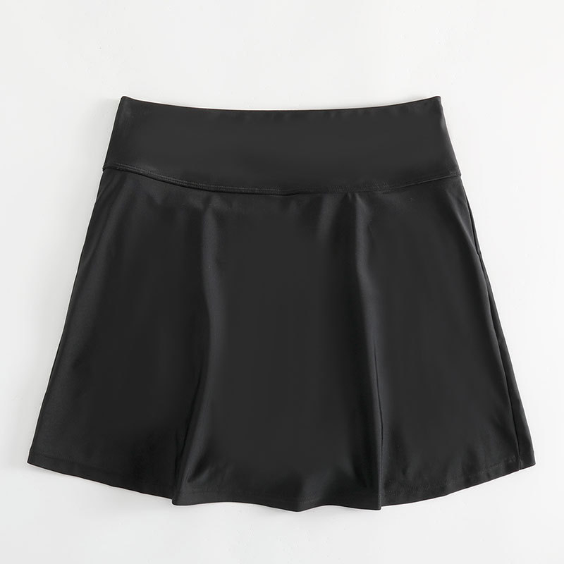 Slip de înot pentru femei din nailon, cu șnur, model solid; 82% nailon, căptușeală: nailon cu 18% elastan; greutate 180 g; potrivit pentru înot și pășire prin apă.