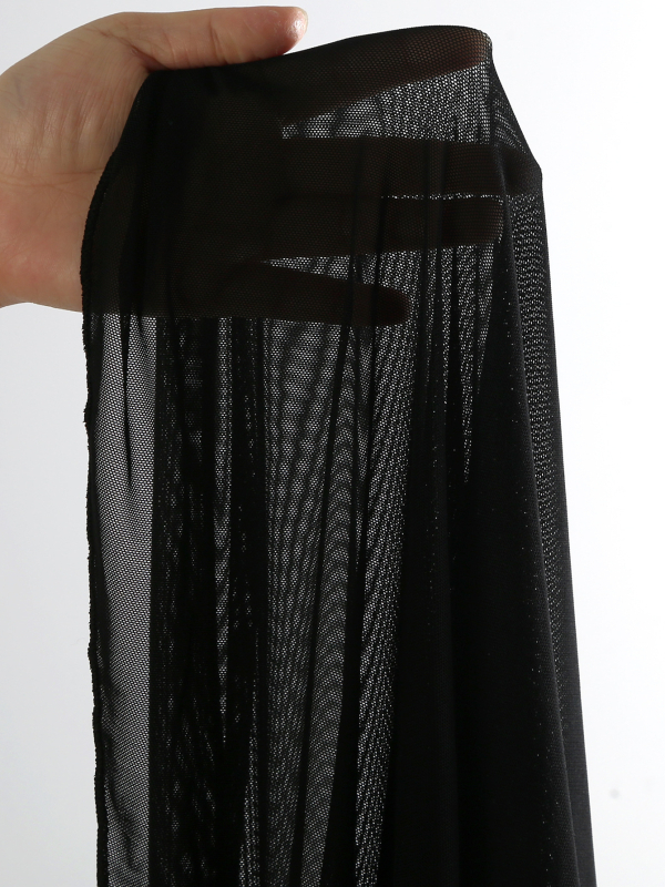 Háromrészes bikini szett hosszú ujjú napvédő toppal; poliészter 95/5 spandex béléssel; 180 g/m²; alkalmas úszásra és sétára a vízben — tengerparti stílus