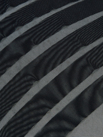 Σετ παραλίας τριών τεμαχίων: κάλυμμα και διάτρητο μπικίνι με UV προστασία; ύφασμα πολυεστέρα, επένδυση από σπαντέξ (18%), 250 g, κατάλληλο για κολύμβηση και κολύμβηση σε ρηχά νερά