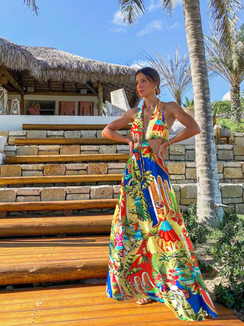 Рокля без ръкави с V-образно деколте и дълга кройка, полиестер