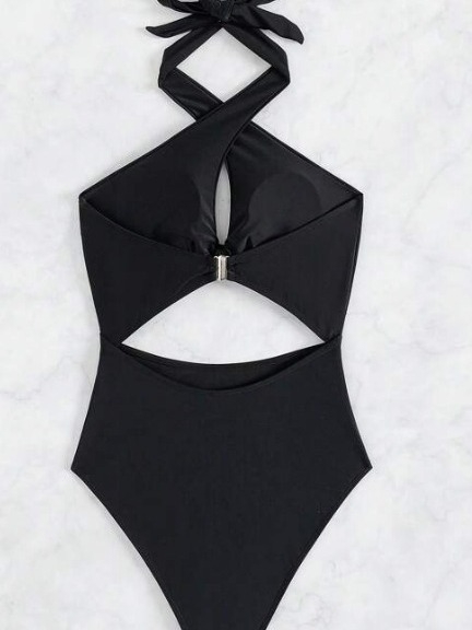 Női egyrészes fürdőruha beépített melltámasz betéttel, váll nélküli, egyszínű anyag 85% nylonból, belső réteg poliészter-elasztán 15%