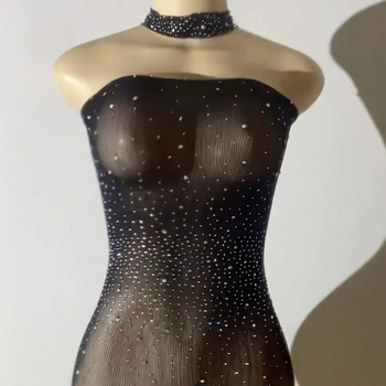 Σετ εσωρούχων χωρίς τιράντες από διχτυωτό ύφασμα με στρας και φούστα από δίχτυ, πολυεστερική ύφανση (50–70% πολυεστέρας)