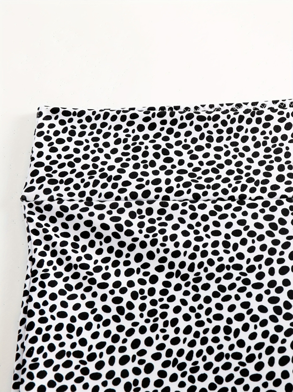 Elválasztott fürdőruha virágmintával, merevítővel a melltartó részen, párnázás nélkül, ujj nélküli, briefs stílusú alsó, 82% poliészter, bélés 18% spandex