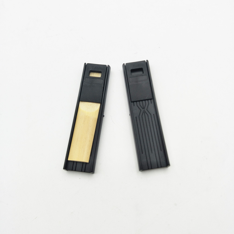 Cleme pentru reed pentru saxofon și clarinet, ABS, model RD20, ambalaj OPP