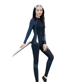 Μονόσωμο μαγιό με μακριά μανίκια, σχέδιο με πάνελ που ταιριάζουν, επένδυση για το στήθος, πολυεστερικό ύφασμα, επένδυση με 18% σπαντέξ