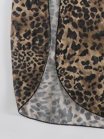 Μαγιό με έναν ώμο, λεοπάρ σχέδιο, λεπτομέρεια δαχτυλιδιού, ψηλή σχισμή