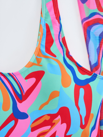 Γυναικείο ολόσωμο μαγιό με πολύχρωμο εκτύπωμα και μακρύ σιλουέτα φούστας, με ενισχυμένα ενθέματα στήθους, πολυεστερικό ύφασμα