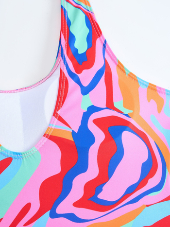 Γυναικείο ολόσωμο μαγιό με πολύχρωμο εκτύπωμα και μακρύ σιλουέτα φούστας, με ενισχυμένα ενθέματα στήθους, πολυεστερικό ύφασμα