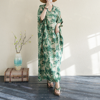 Рокля от памук и лен с V-образно деколте, къси реглан ръкави, средна дължина, литературно ретро стил, лято 2025