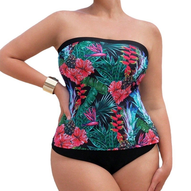 Plažni bikini s tube-top gornjim dijelom, jastučići za poprsje bez metalne potpore; materijal poliester 82%, podstava 18% spandexa; seksi uzorak