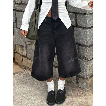 Șorturi Bermuda din denim, croială lejeră, talie cu șnur, căptușite cu fleece, talie dublă