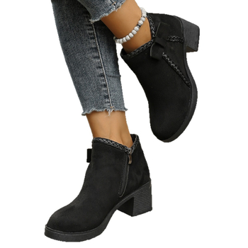 Ghete Martin din catifea cu fermoar lateral, vârf ascuțit, gleznă scurtă, toc gros mediu 3–5 cm