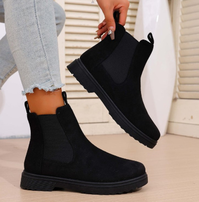 Botine Martin pentru femei, înalte, vârf rotund, toc mediu 3–5 cm, închidere cu cataramă, exterior microfibră, căptușeală din piele, talpă din cauciuc