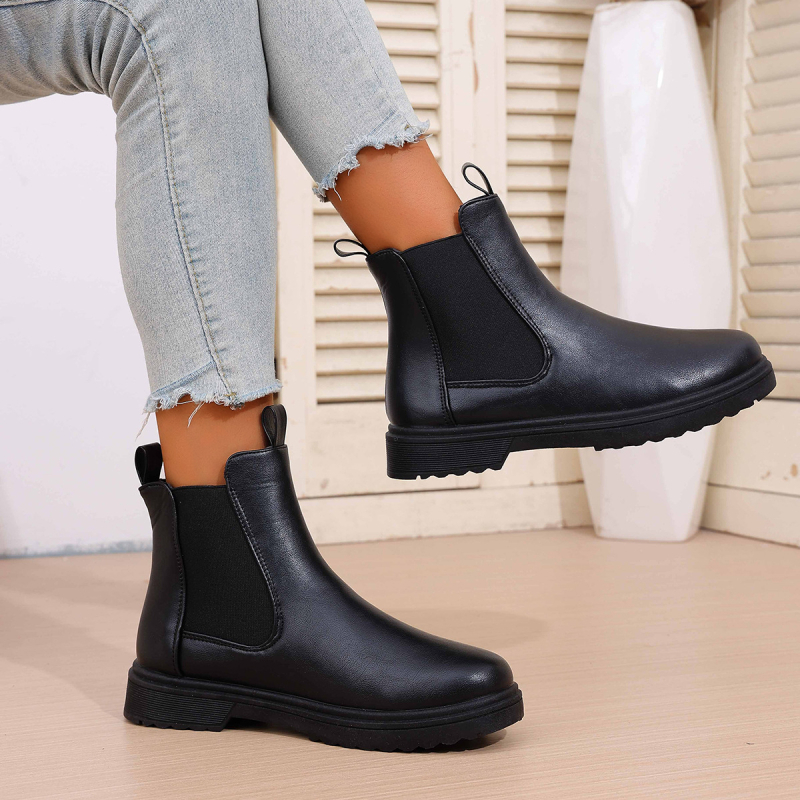 Botine Martin pentru femei, înalte, vârf rotund, toc mediu 3–5 cm, închidere cu cataramă, exterior microfibră, căptușeală din piele, talpă din cauciuc