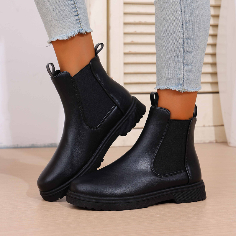 Botine Martin pentru femei, înalte, vârf rotund, toc mediu 3–5 cm, închidere cu cataramă, exterior microfibră, căptușeală din piele, talpă din cauciuc
