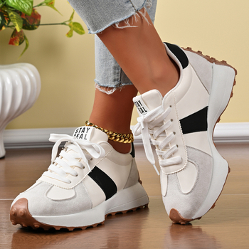 Γυναικεία sneakers με φαρδιά σόλα – PU επάνω, καουτσούκ σόλα, στρογγυλή μύτη, κορδόνια μπροστά, μεσαίο ύψος τακουνιού 3–5 εκ