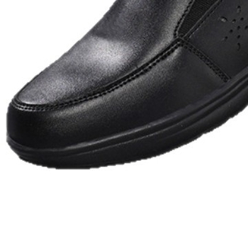 Moteriški kasdieniniai odiniai mokasinai su kvėpuojančia vidine danga, viršus – sintetinė oda, apvalus pirštas, raišteliai, žemas kulnas 1–3 cm